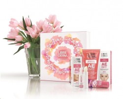 Набор подарочный Librederm Аевит мягкий гель для умывания + маска для лица питательная + крем для лица питательный + мини крем для рук питательный + гигиеническая помада жирная 100 мл + 50 мл + 50 мл + 30 мл + 4 г